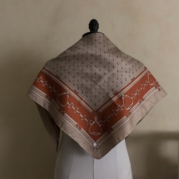 J. D`Ormont Equestrian Print Scarf - Picture 10 of 15
